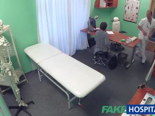 Fakehospital negru părul student vrea manhood