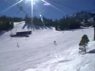 Tërheqës brune fucked i vështirë 1 orë vetëm pas snowboarding