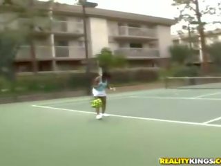 Maro suga zeiţă jucat tenis apoi futand greu