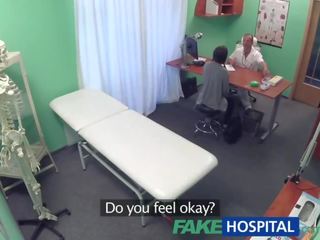 Fakehospital שחור שיער סטודנט רוצה נַקָר